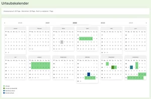 Screenshot des Urlaubskalenders in Optica Viva mit jahresübergreifender Monatsansicht, farblicher Kennzeichnung von Urlaub, unbezahltem Urlaub, Betriebsurlaub und Sonderurlaub sowie Anzeige des verbleibenden Urlaubsanspruchs.
